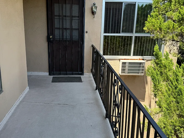 913 E Windsor Rd #6 — Photo 7