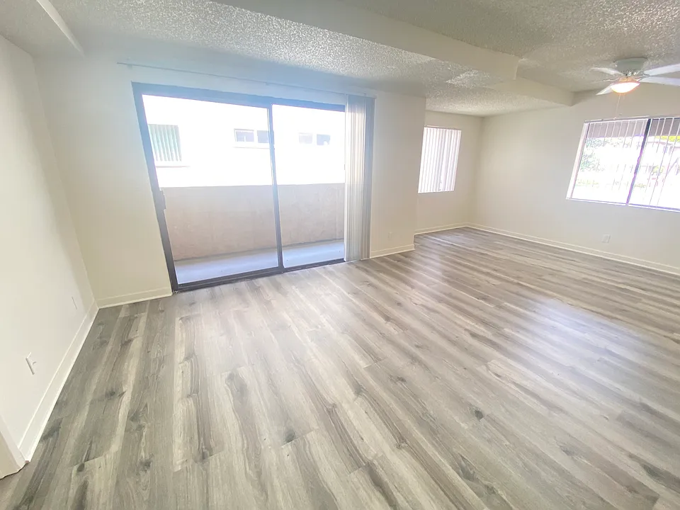 15020 Burbank Blvd #107