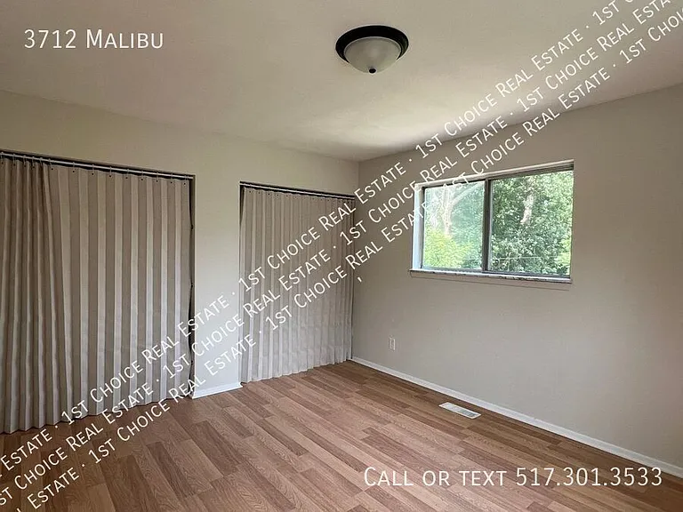 3712 Malibu Dr — Photo 7