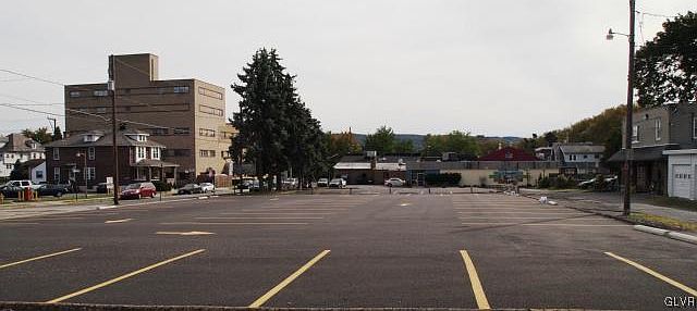 2nd image of 1325 Chelsea Ave