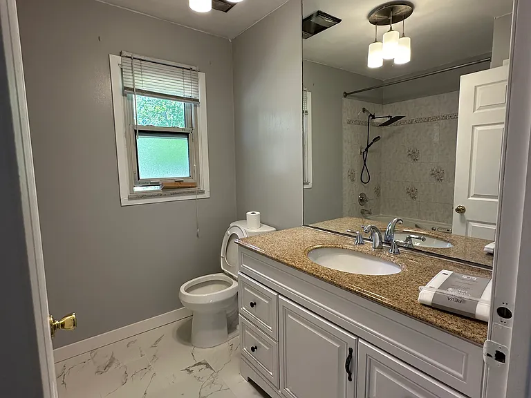 190 Church Dr — Photo 7