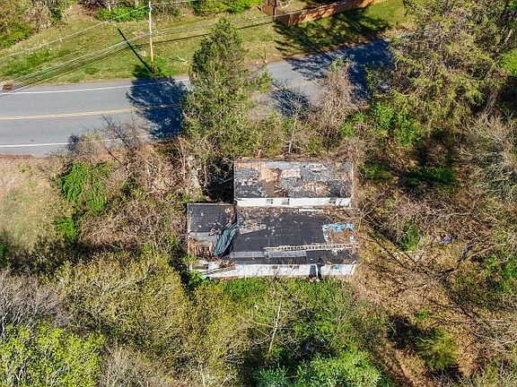 2nd image of 126 Meriden Rd