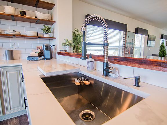 3rd image of 4808 Tuscan Loon Dr