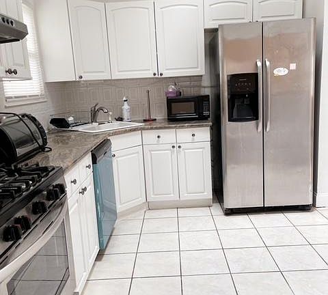 3rd image of 12 Carlyle Pl Floor 2