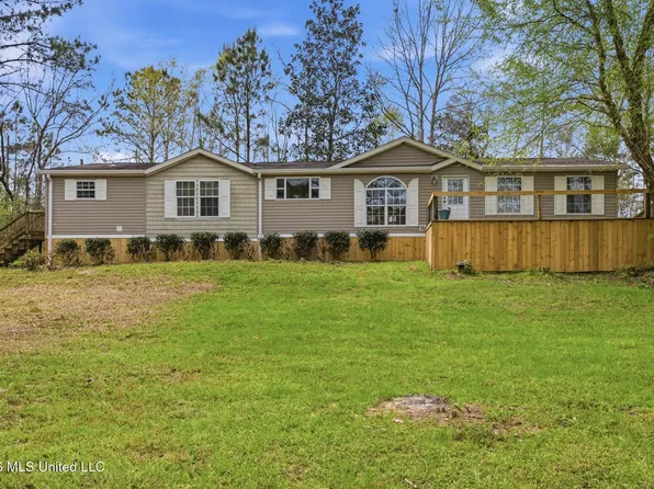 266 Shipman Firetower Rd, Lucedale, MS 39452