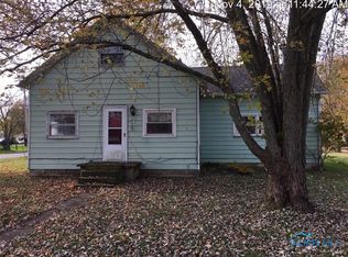 1054 Ayersville Ave, Defiance, OH 43512