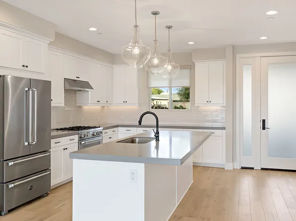 723 Grand Ave, Carlsbad, CA 92008