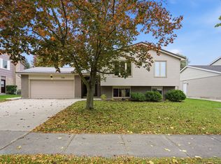 708 Village Green Ave, London, ON N6K 1H2