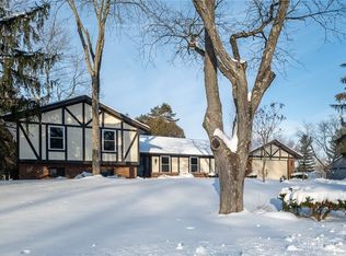 1070 Green Timber Trl, Dayton, OH 45458