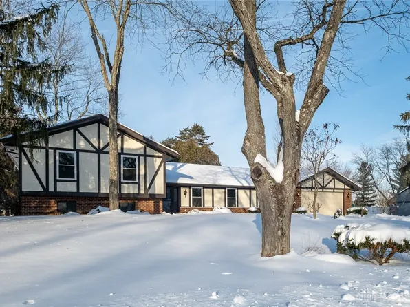 1070 Green Timber Trl, Dayton, OH 45458