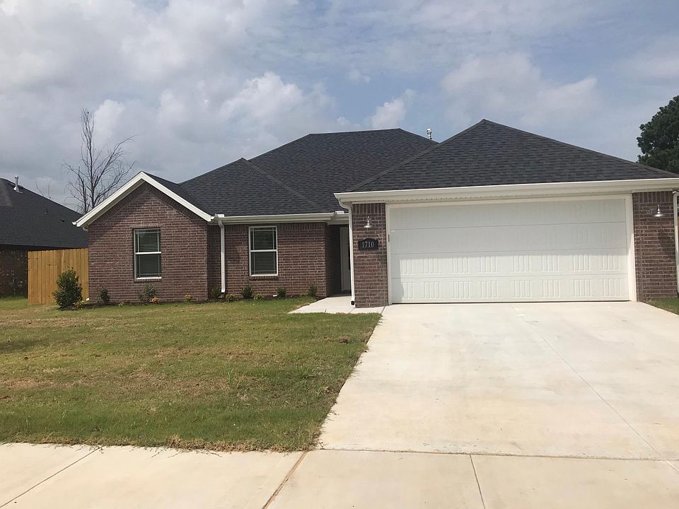 1st image of 1710 S 11th Pl