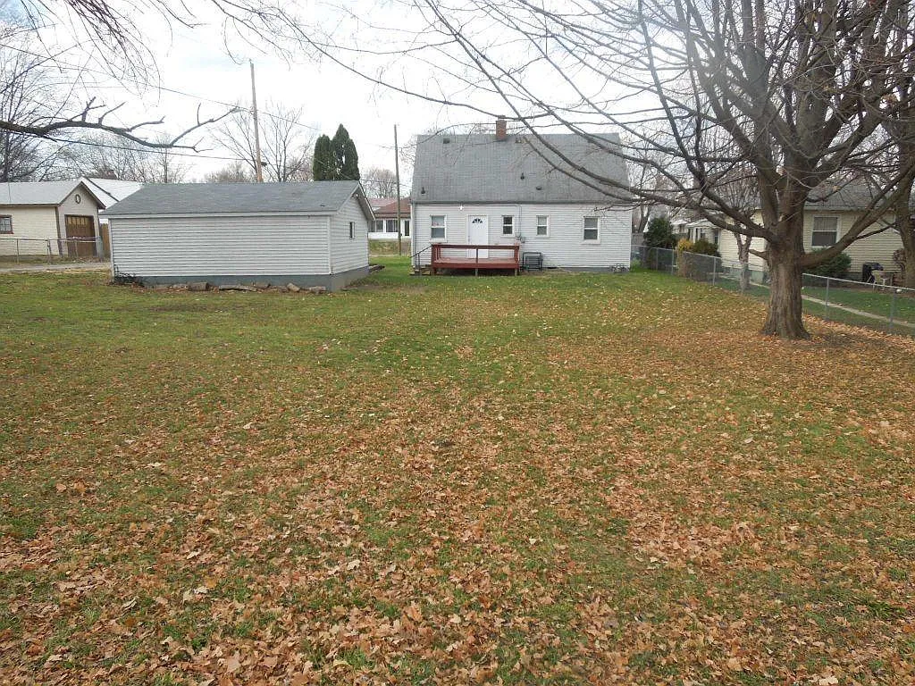 4 bed, 1326 sqft, $1,525 — Photo 2