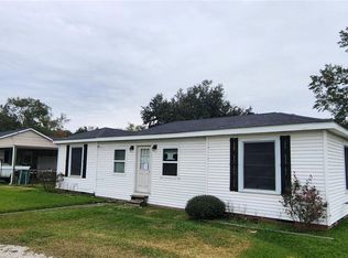 401 Starlin Dr, Sulphur, LA 70663