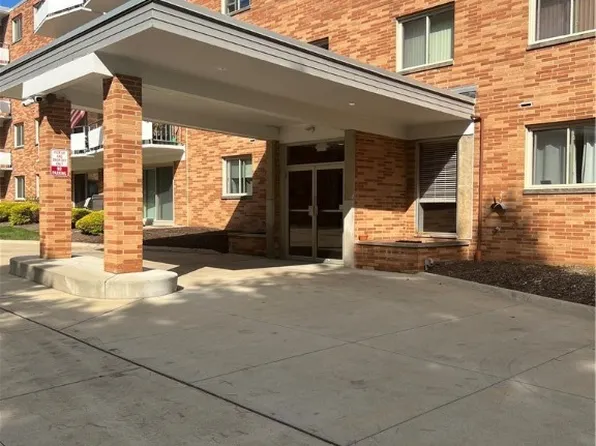 521 Tollis Pkwy APT 297, Broadview Heights, OH 44147