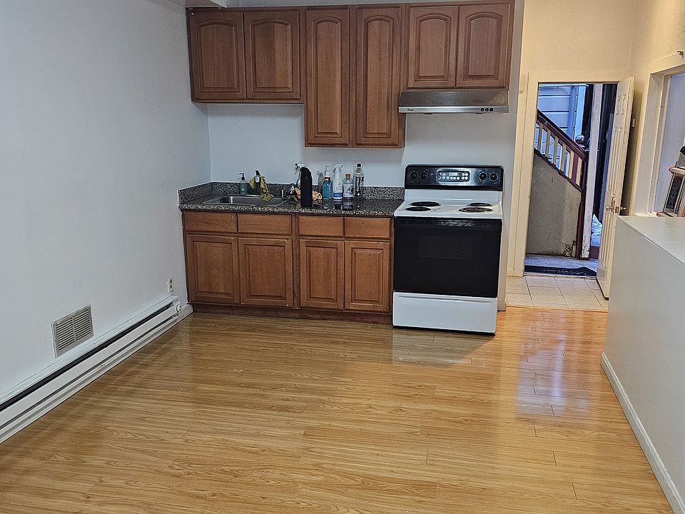 1st image of 1221 Divisadero St #B