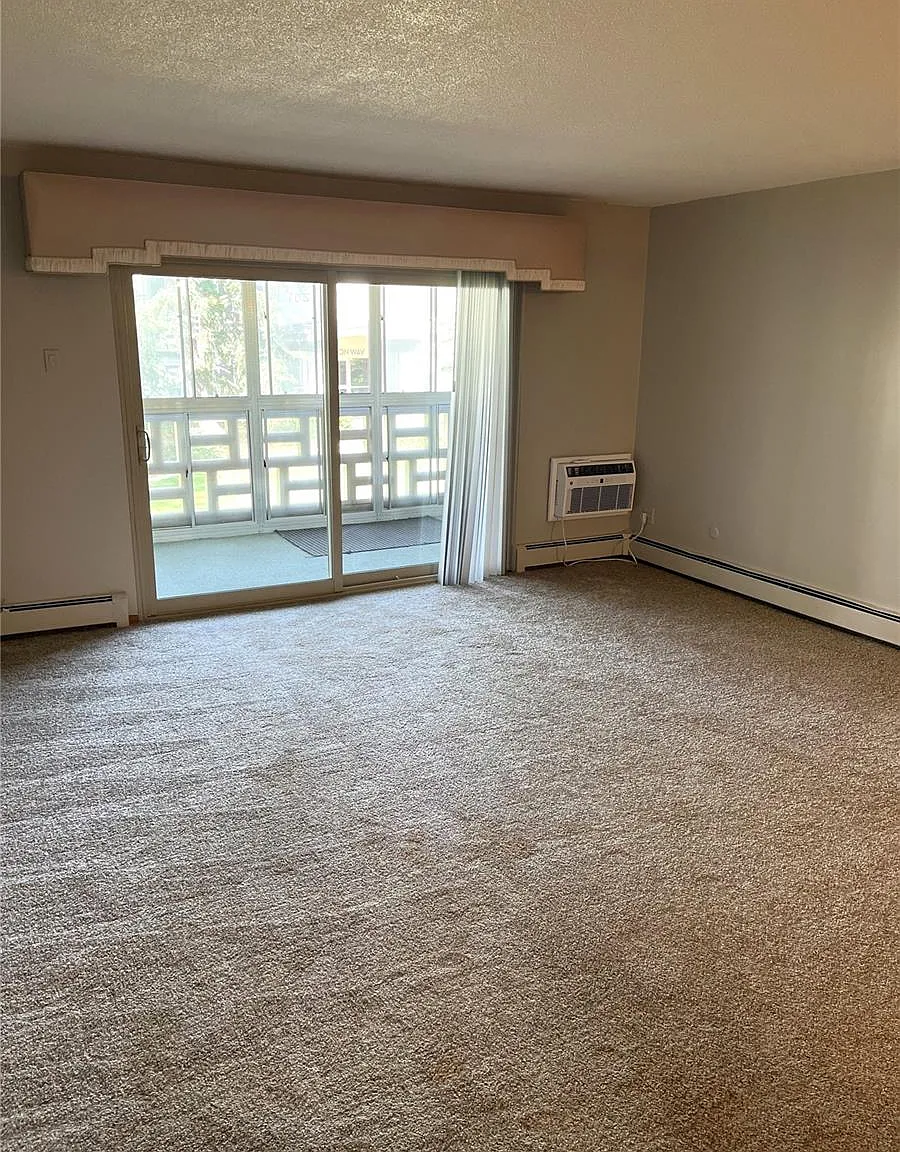 2 bed, 1.0 bath, 945 sqft, $1,195 — Photo 4