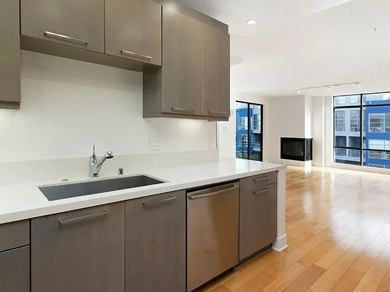 550 18th Street (1211rc) — Photo 6