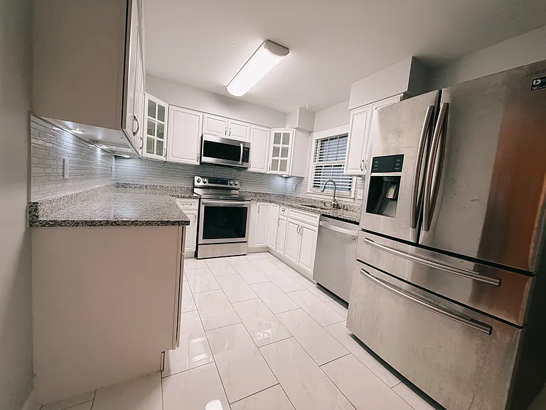 7458 Covent Wood Ct — Photo 10