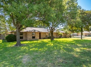 110 Prairie Creek Rd, Red Oak, TX 75154