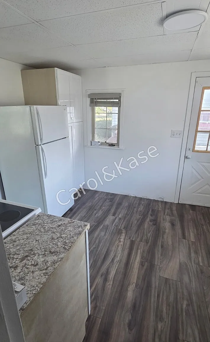 1 bed, 500 sqft, $975 — Photo 1