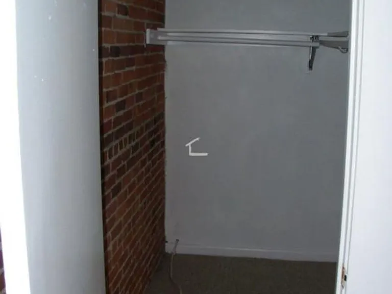 21 Cortes St #10 — Photo 2