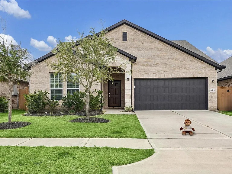 21323 Bering Reach Dr — Photo 1