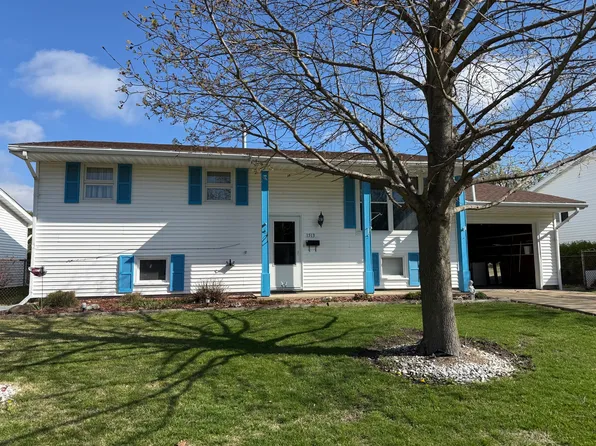 1513 Gates Dr, Rantoul, IL 61866