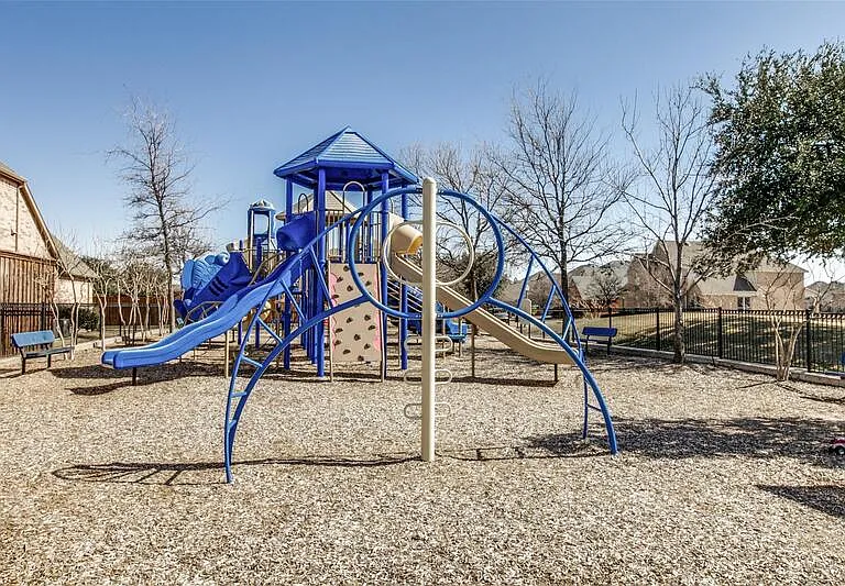 3404 Pilgrim Dr — Photo 32