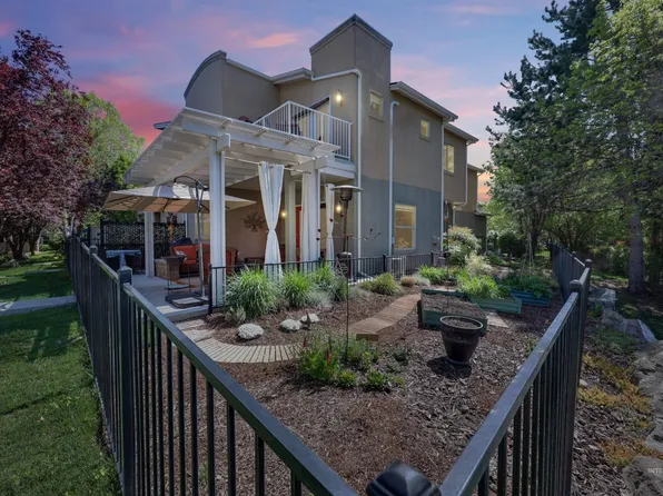 316 E Water Pocket Ln, Garden City, ID 83714