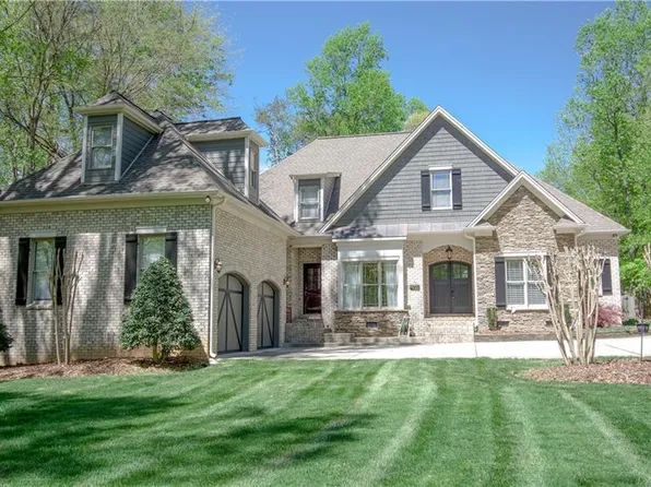 4700 Hidden Oak Ct, Greensboro, NC 27407