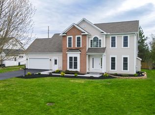 248 Barclay Square Dr, Rochester, NY 14618