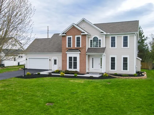 248 Barclay Square Dr, Rochester, NY 14618