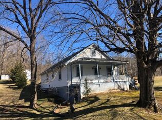 1727 Englewood Dr, Staunton, VA 24401