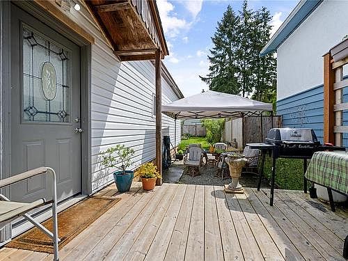 2nd image of 3205 10th Ave