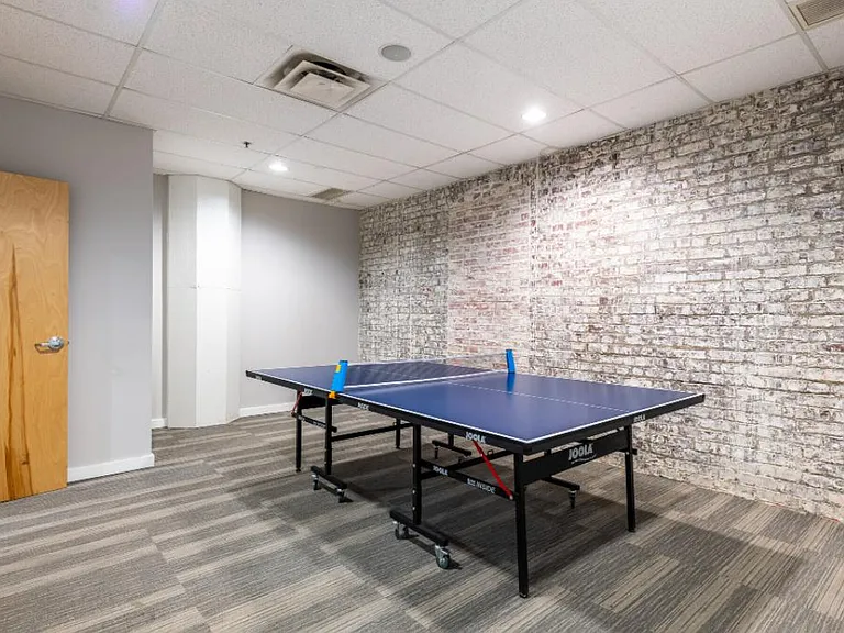 The Bingham — Photo 33