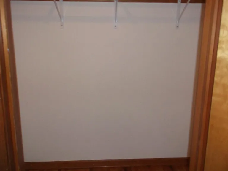 Beedroom Walk in Closet