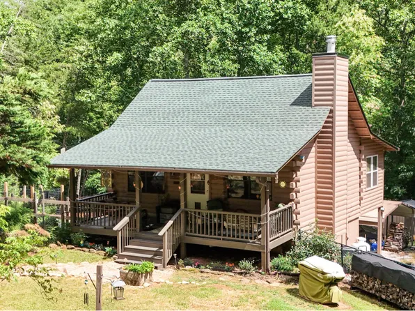 141 Cady Ln, Cleveland, GA 30528