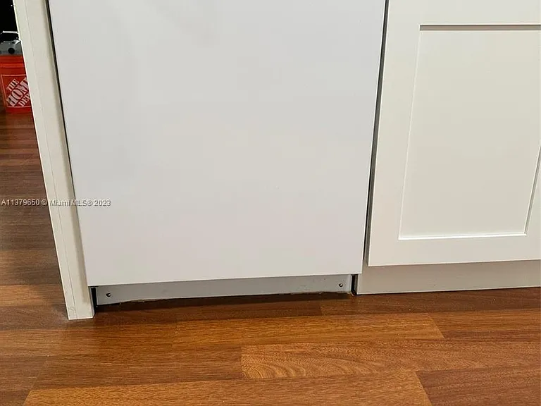 1001 Sorrento Dr — Photo 18