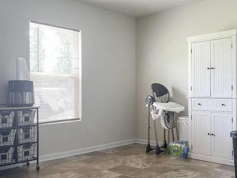 2414 Luxembourg Dr — Photo 6