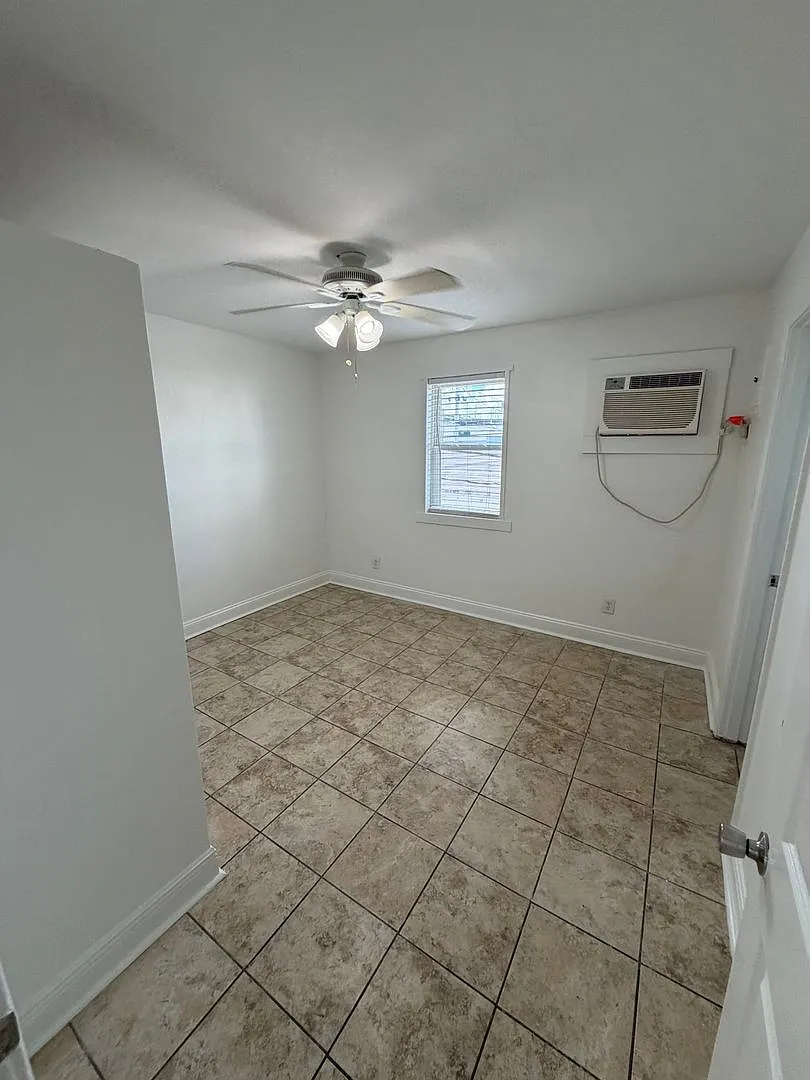 110 Gennaro Place — Photo 4