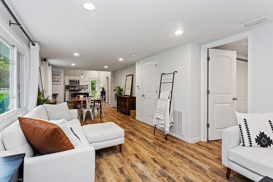 18743 Rose City Rd, New Buffalo, MI 49117 Zillow