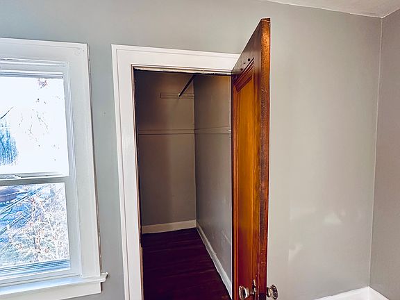 5th image of 2913 Northwood Ave #1