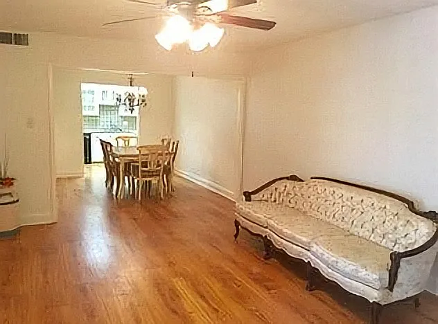 2 bed, 1200 sqft, $1,200 — Photo 2