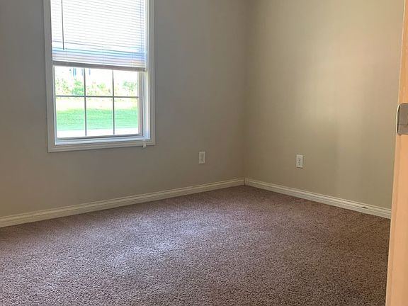3rd image of 23-27 Warsaw Rd #4