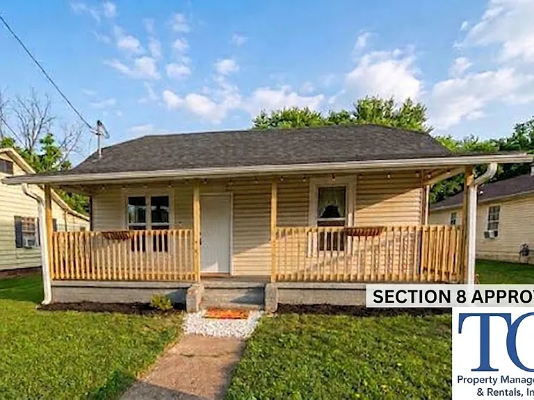 222 Lenoir Ave — Photo 2
