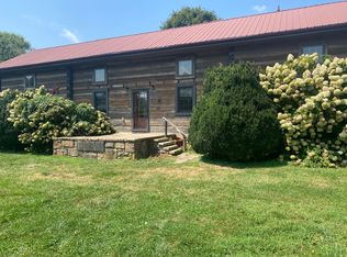 1816 Old Powell Rd, Lewisburg, WV 24901