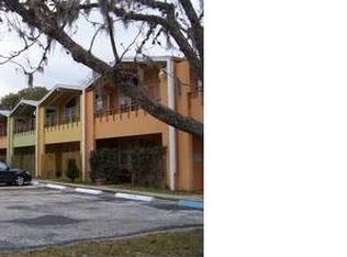 155 E Stetson Ave APT 22, Deland, FL 32724