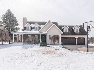5496 E Maple Ave, Grand Blanc, MI 48439