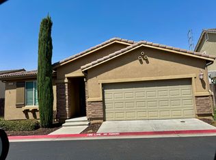 2090 E Makenna Dr, Fresno, CA 93730