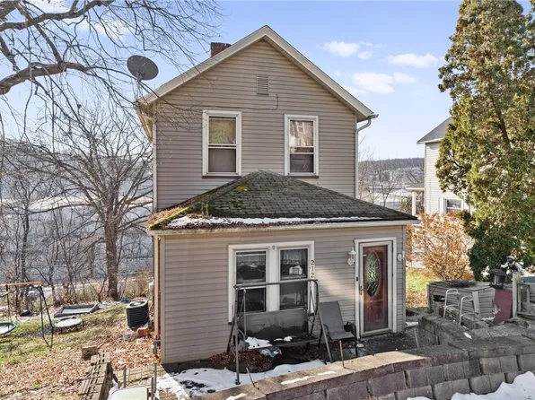 212 Bessemer Ave, Lyndora, PA 16045